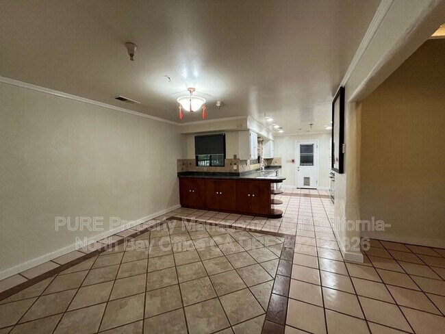 Foto del edificio - 1450 Knob Hill Rd