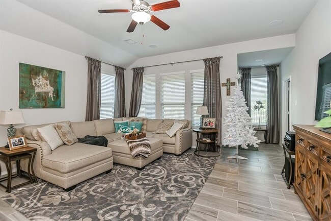 Building Photo - 4731 Creekside Hvn Trl