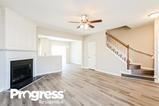 Building Photo - 1010 Annazanes Ct