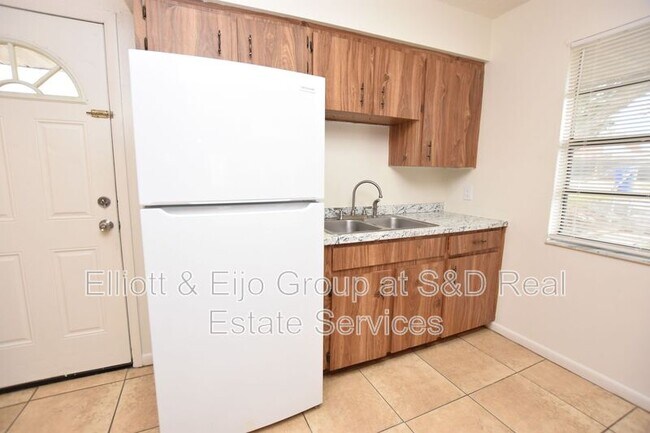 Foto del edificio - 2907 S. Lincoln Ave.