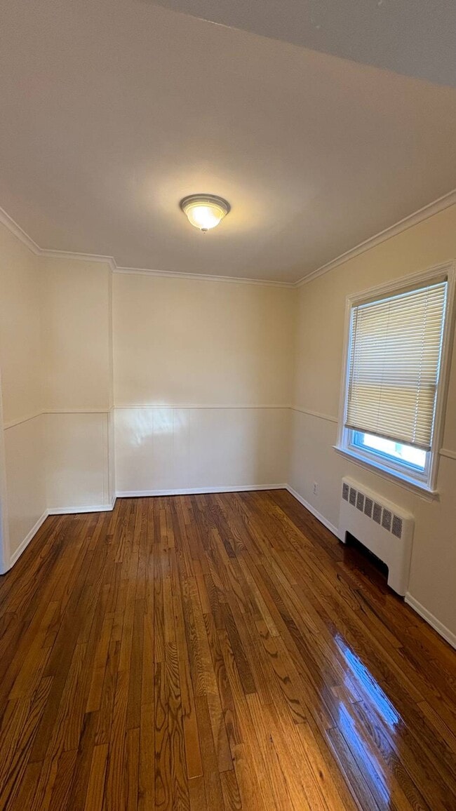 Building Photo - 57 Carnation Ave