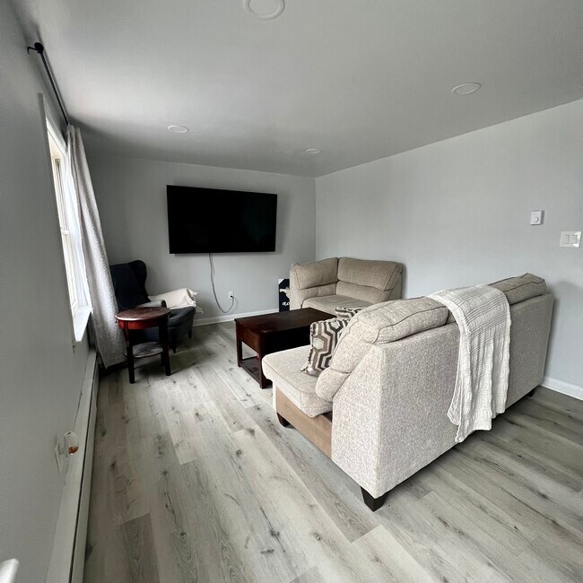 132 W 4th St, Frederick, MD 21701 House Rental in Frederick, MD