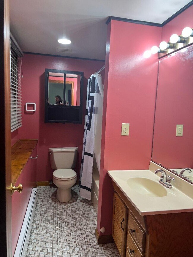 Bathroom - 57 Dana St