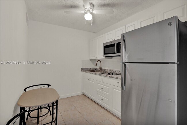 Foto del edificio - 6970 NW 186th St