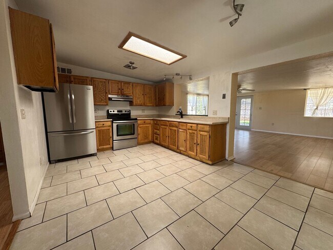 Foto del edificio - 3BR/2BA 1,603 sq.ft. rental in Sierra Vist...
