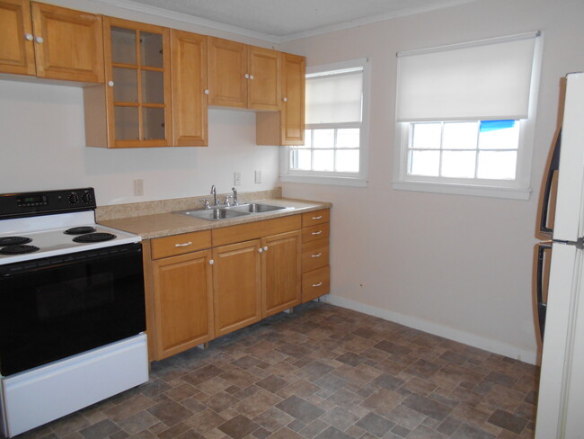 Foto del edificio - 3865 Roseberry St