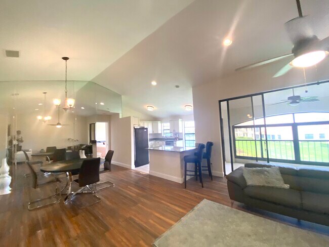 Building Photo - 8308 Waterline Dr