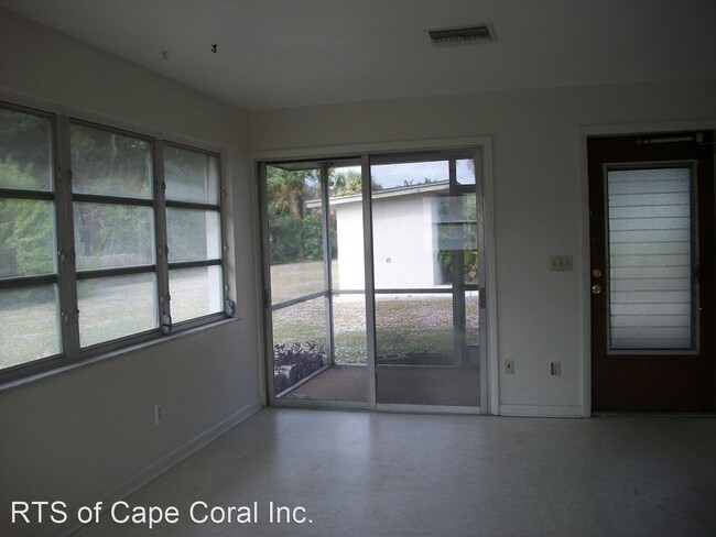 Building Photo - 4826 Triton Ct E