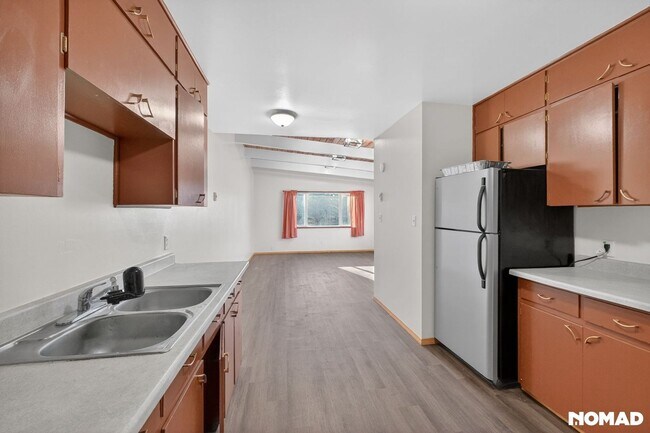 Foto del edificio - 7733 McDougal Ave NE