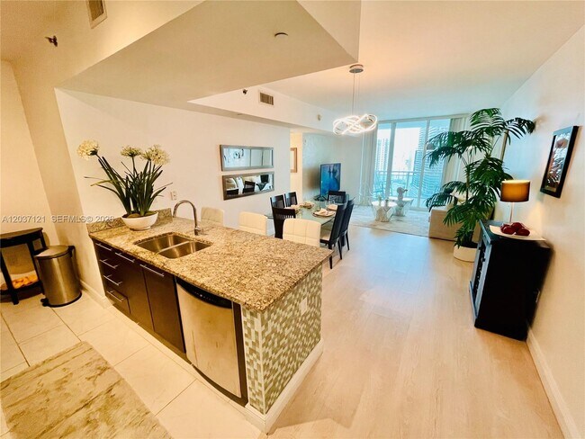 Foto del edificio - 950 Brickell Bay Dr