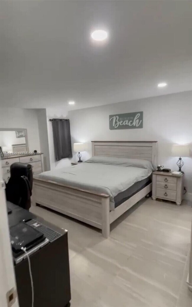 Foto del edificio - 3199 Coral Hills Dr