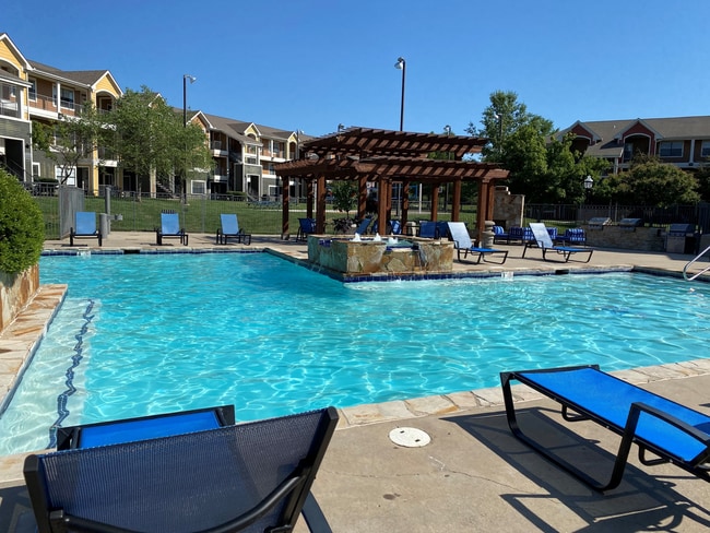 Swimming Pool - The Landing Lawrence