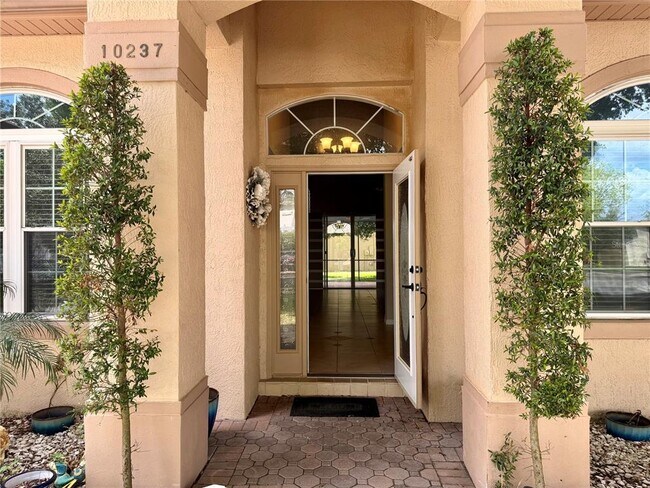 Foto del edificio - 10237 Facet Ct