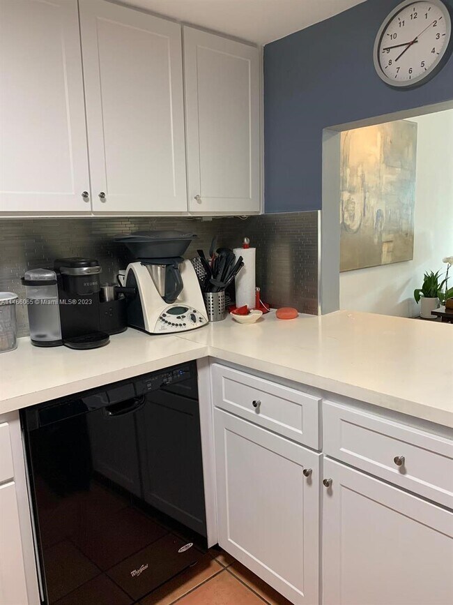 Foto del edificio - 201 Galen Dr