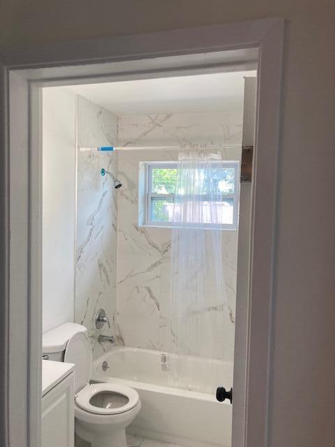 Foto del edificio - 341 SW 15th St