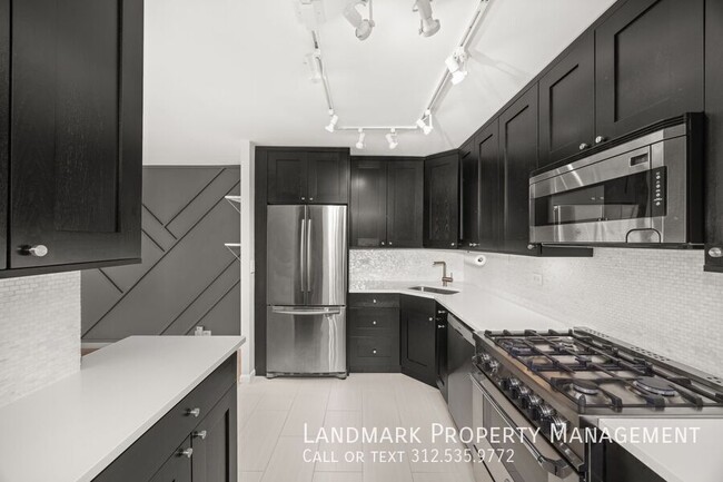 Photo - 2800 N Lake Shore Dr Apartment