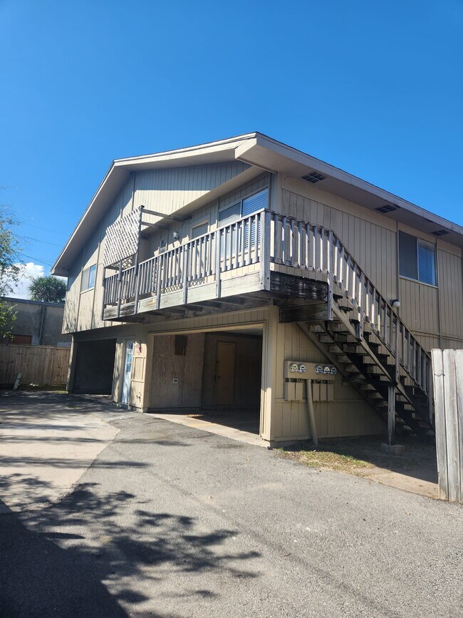 Foto del edificio - 2058 Hidden Lk