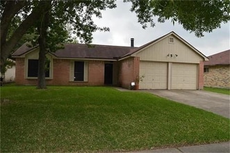 Building Photo - 4202 Pocahontas Dr