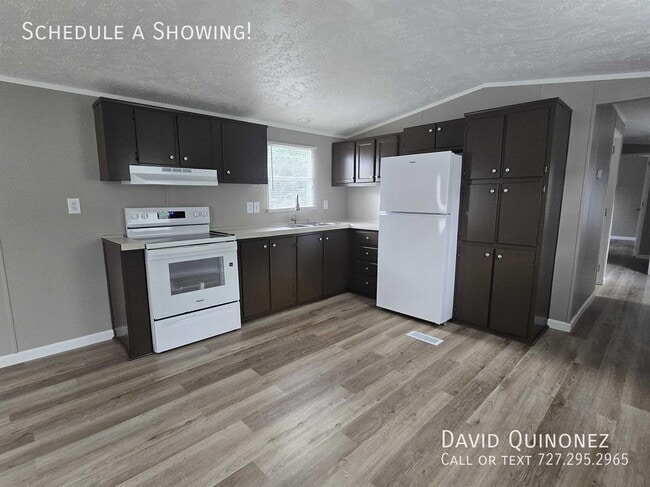 Building Photo - 252 S Blackwood Dr