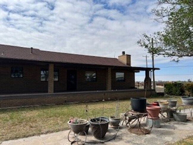 Building Photo - For Lease - 7720 N Golder - Odessa, TX