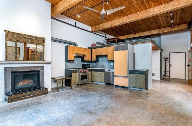 Building Photo - 1 bedroom in Seattle WA 98122