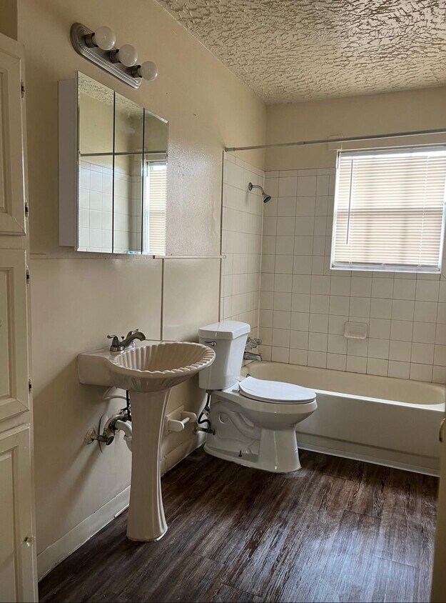 Foto del edificio - 4307 Holloway Dr