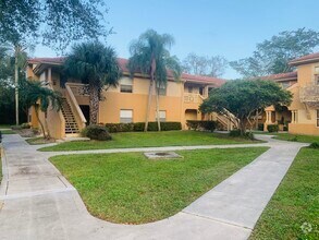 Building Photo - 4823 Via Palm Lakes