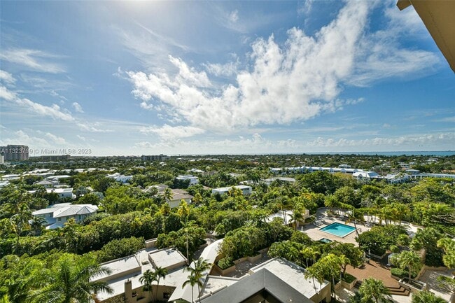 Building Photo - 151 Crandon Blvd