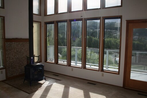 Building Photo - 4509 Kingsway