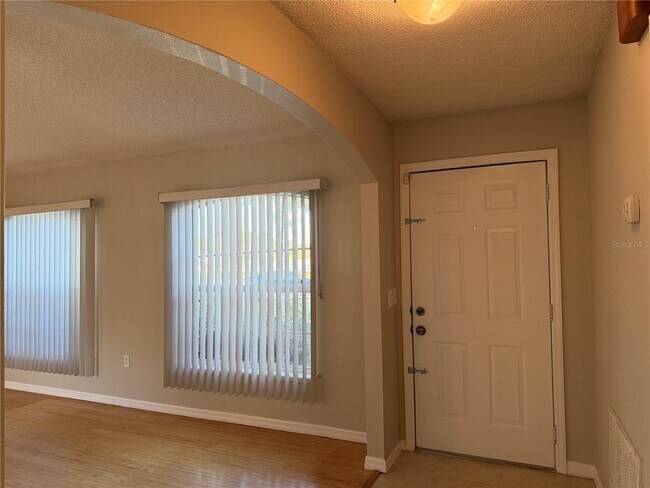 Building Photo - 375 Kaila Ct