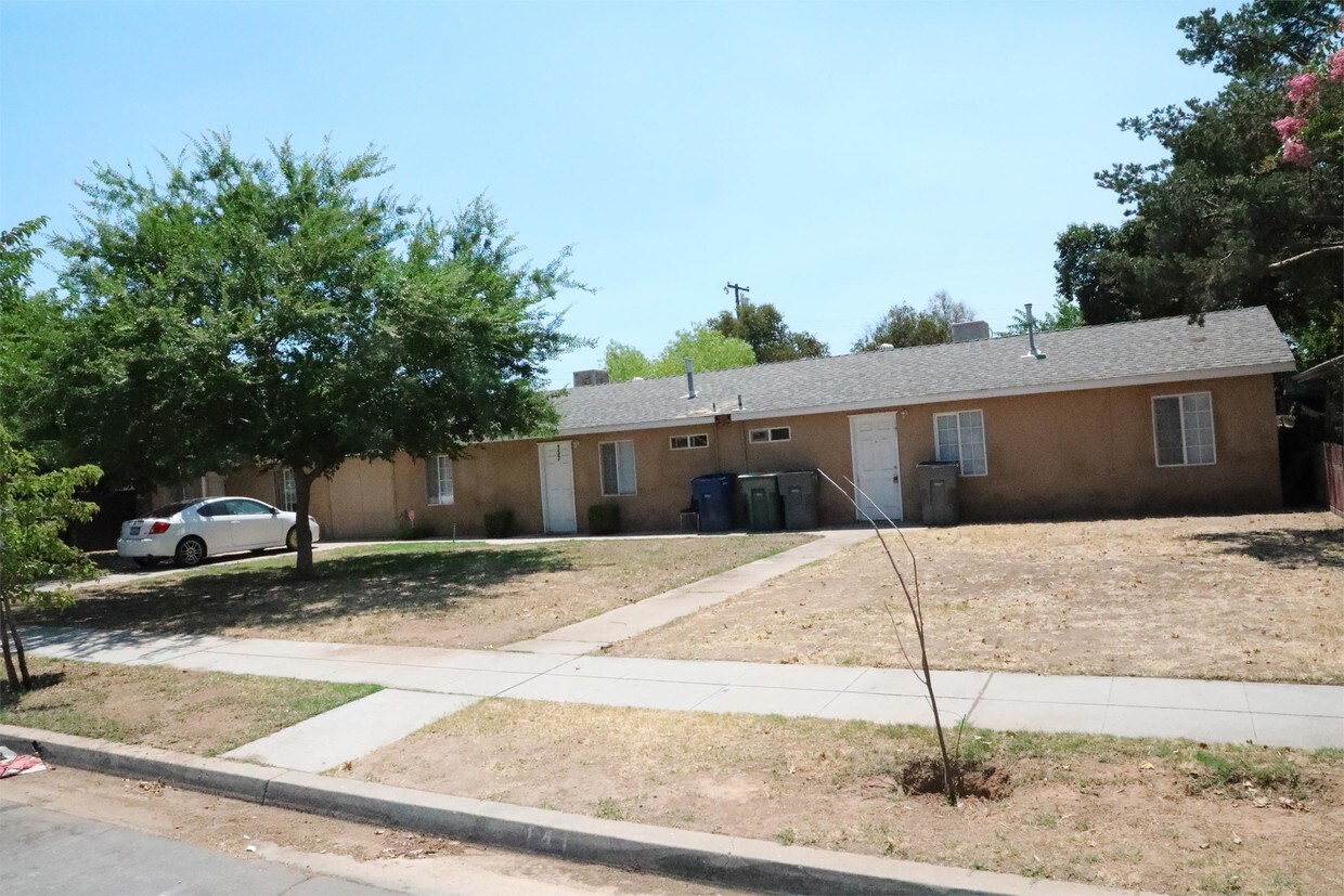 Building Photo - 141 W Beechwood Ave