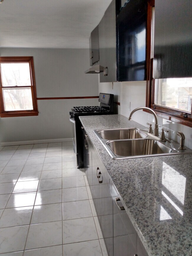 Foto del edificio - 14 W Sidney St