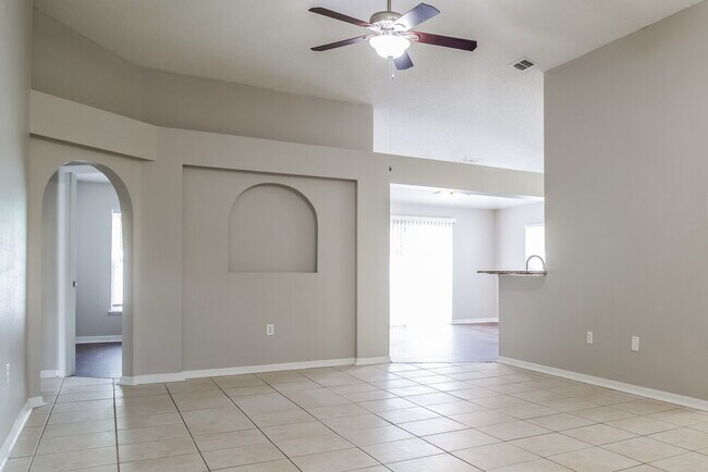 Foto del edificio - 12514 Woodbury Cove Dr