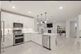 Building Photo - 6804 Westview Dr