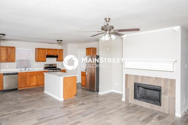 Foto del edificio - 4813 Palm Ridge Dr