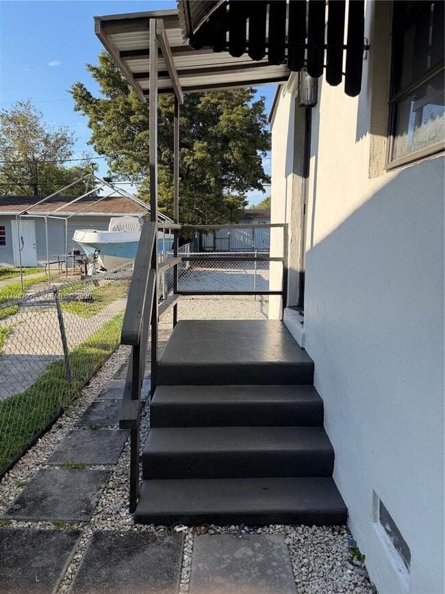 Foto del edificio - 217 E 48th St