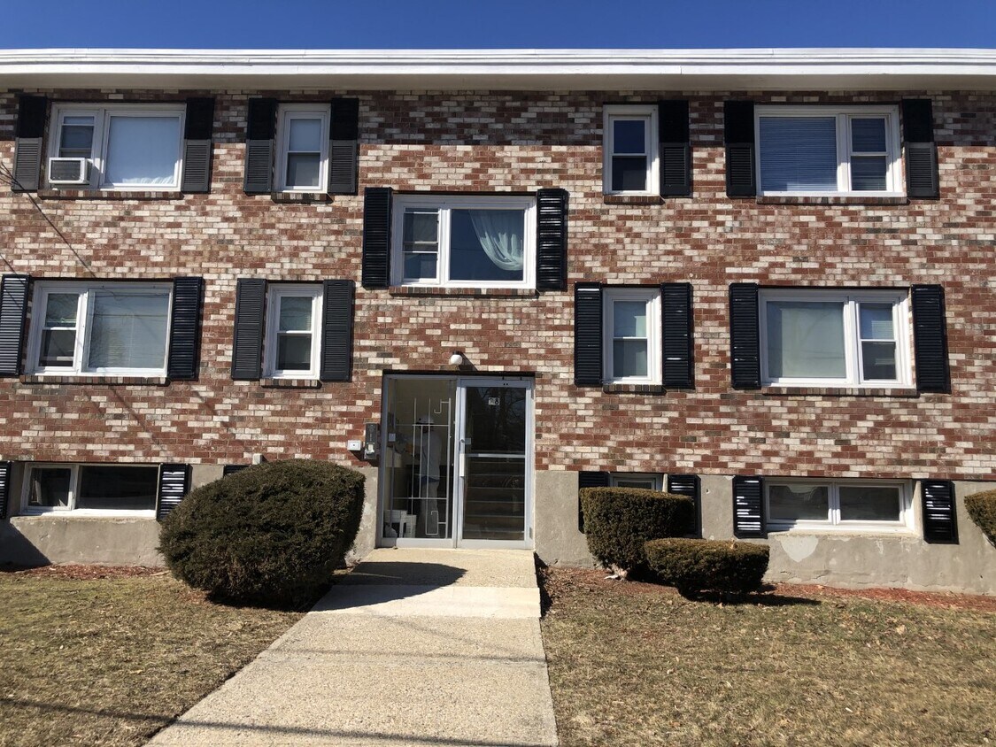 28 Curlew Road. Quincy, MA - 28 Curlew Rd