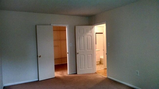 Photo - 3811 Swann Rd Apartment