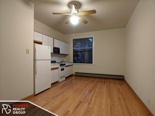 Foto del edificio - 633 W Barry Ave