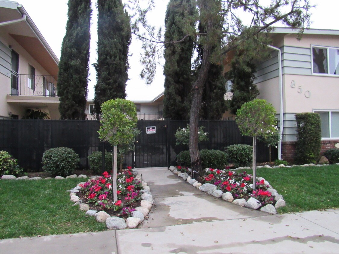 850 S Rosemead Blvd, Pasadena, CA 91107 Apartments in Pasadena, CA