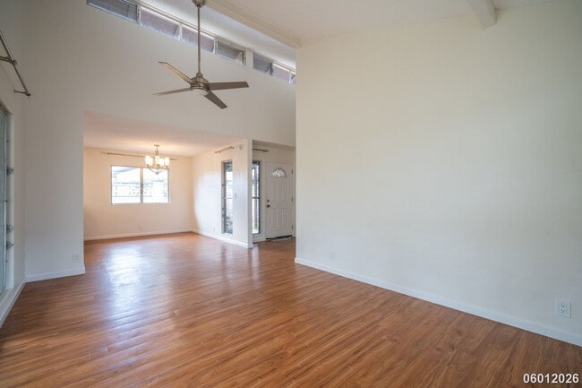 Building Photo - 4bd/2ba SF 95-476 Laupalai Place $3950 small pet negotiable