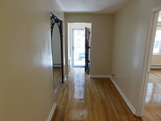 Building Photo - 3567 Olinville Ave