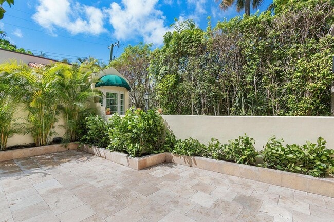 Building Photo - 234 Australian Ave