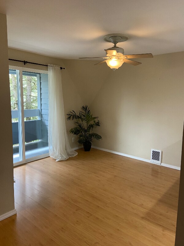 Foto del edificio - 9470 Redmond - Woodinville Rd NE