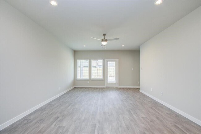 Building Photo - 2918 Stamford Hl Ln