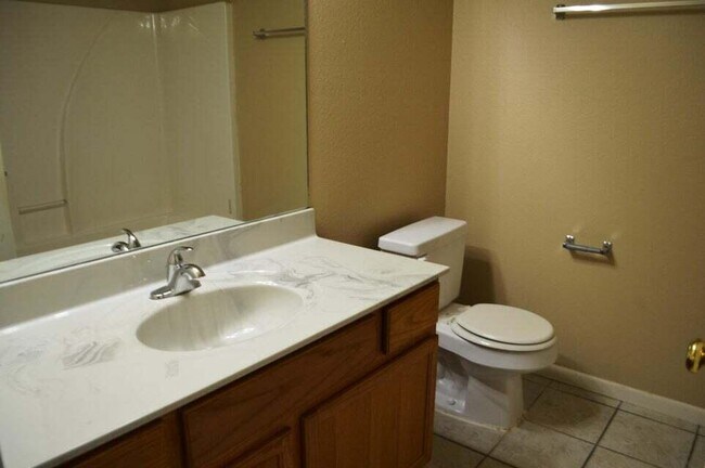 Building Photo - 5105 Sandstone Dr