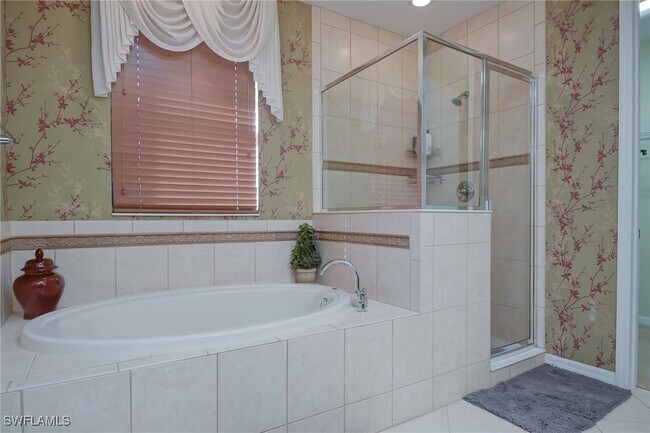 Building Photo - 1224 Manado Dr