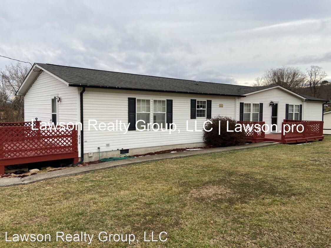 Primary Photo - 3 br, 2.5 bath House - 6810 Thirlane Rd., NW