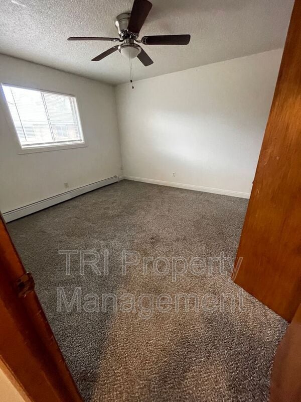 Building Photo - 824 30th Ave Pl