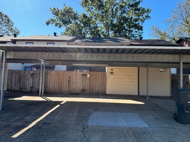 Building Photo - Half off the first Full Months rent! Close...